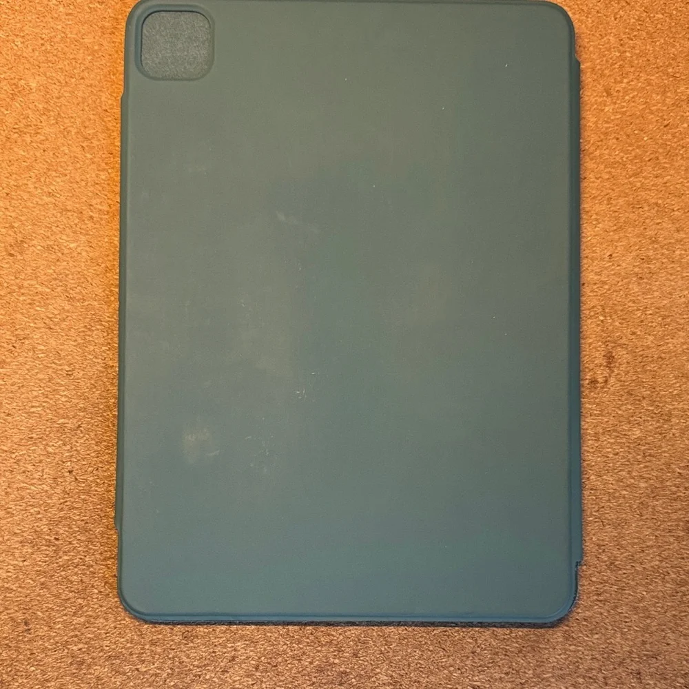 ESR IPad Pro 11 inch Tablet Case/folio cover (2020-2022) with Pencil support